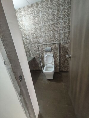 Bathroom in 3 BHK Apartment at Arihant Clan Aalishan, Kharghar Sector 37 – for Sale