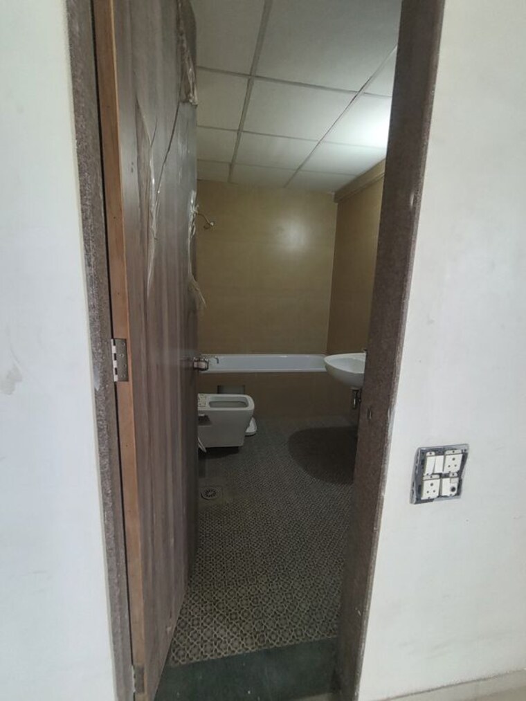 Bathroom, arihant-clan-aalishan 3 Bedroom 1700 Sq.Ft. Apartment In Kharghar Sector 37 Navi Mumbai 10590245