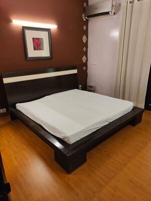 Bedroom in 3 BHK Builder Floor at Uppal Southend, Sector 49 – for Rent
