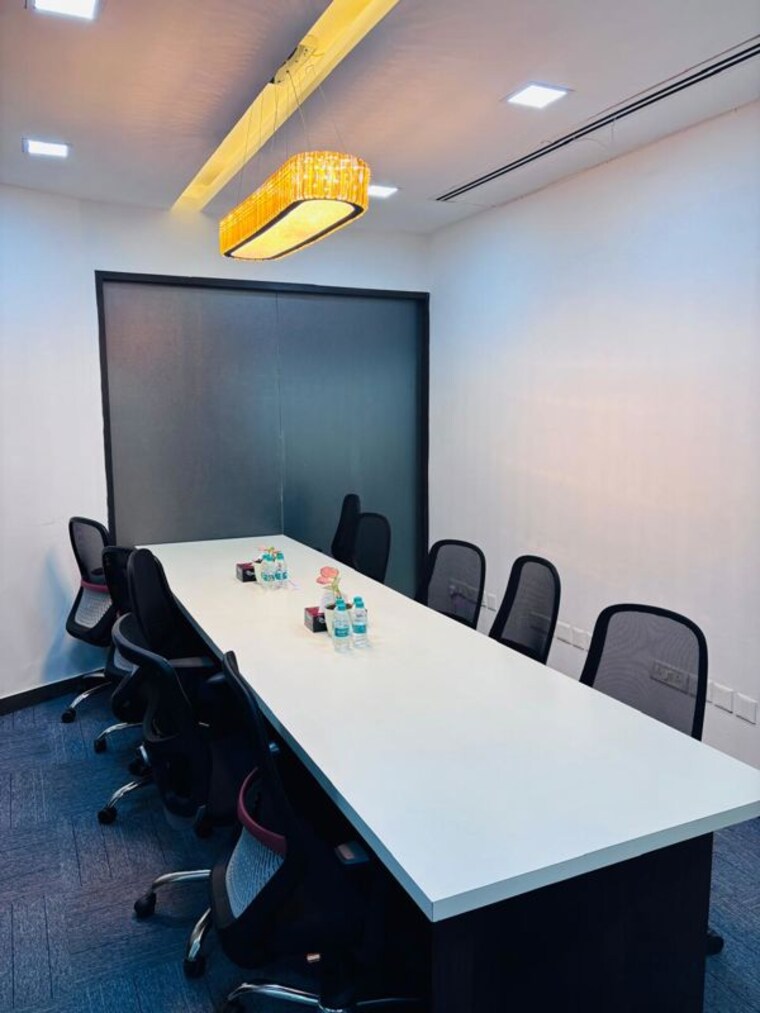 Team Area, spaze-itech-park Commercial Office Space 1550 Sq.Ft. In Sector 49 Gurgaon 10590286