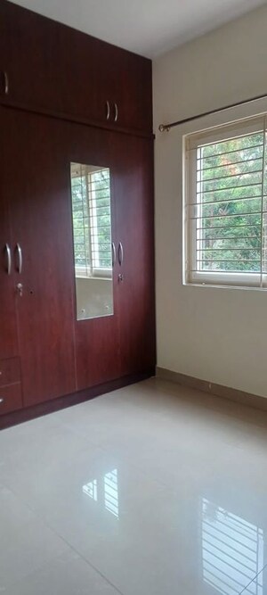 Room in 2.5 BHK Apartment at Ramky One North, Yelahanka – for Rent
