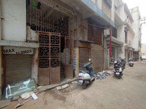  Shop For Sale in Rto Relocation Site