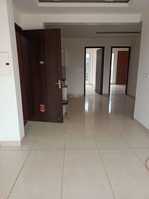 Building Lobby in 3.5 BHK Apartment at The Palash Homes, Dhakoli – for Rent