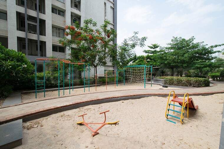Balcony, marvel-diva-2 4 Bedroom 5200 Sq.Ft. Apartment In Magarpatta City Pune 10590407