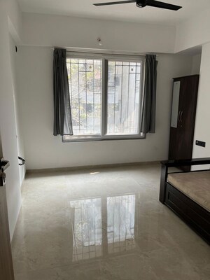 Room in 2 BHK Apartment at LMS Finswell Woods, Viman Nagar – for Rent