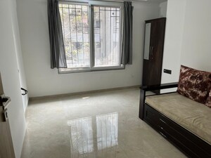 Room in 2 BHK Apartment at LMS Finswell Woods, Viman Nagar – for Rent