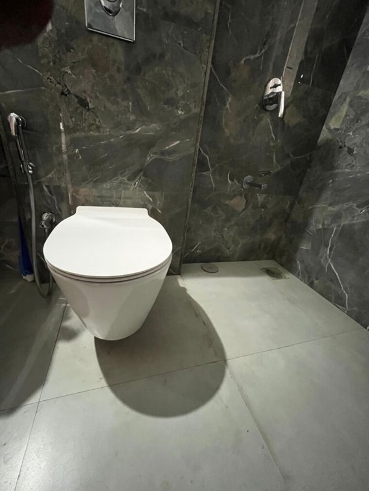 Bathroom, lms-finswell-woods 2 Bedroom 1020 Sq.Ft. Apartment In Viman Nagar Pune 10590459