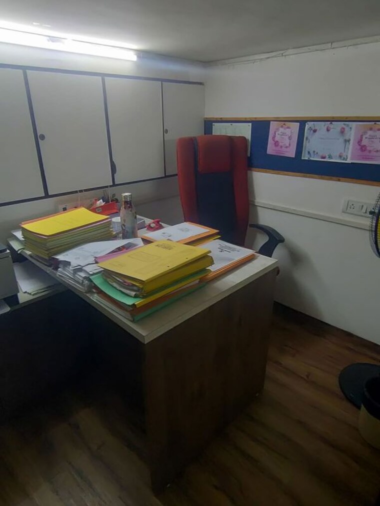 Team Area, rangoli-time-complex Commercial Office Space 1200 Sq.Ft. In Dadar East Mumbai 10590469
