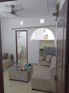 1 BHK Builder Floor For Rent in Amar Colony