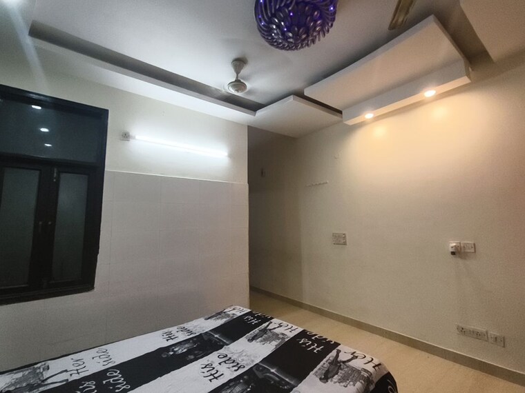 Room, freedom fighters enclave 1 Bedroom 420 Sq.Ft. Apartment In Freedom Fighters Enclave Delhi 10590508