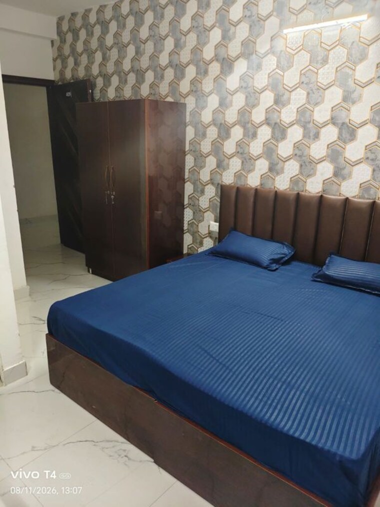 Bedroom, sector 128 Pg For Boys & Girls In Sector 128 10590520