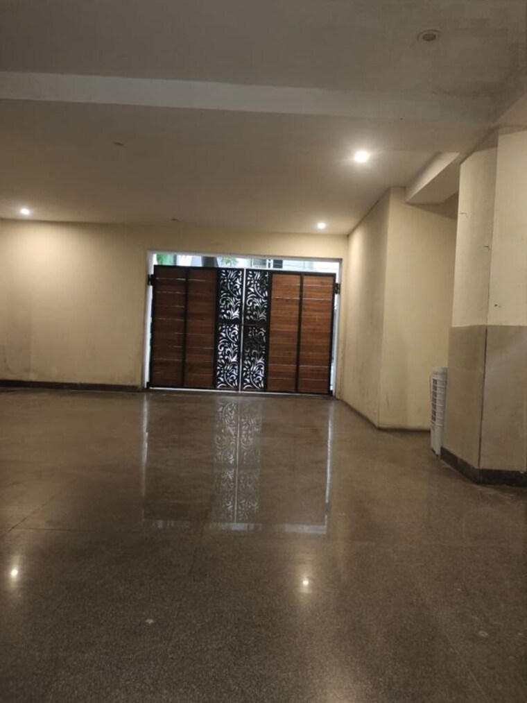 Room, saket 3 Bedroom 2500 Sq.Ft. Builder Floor In Saket Delhi 10590531