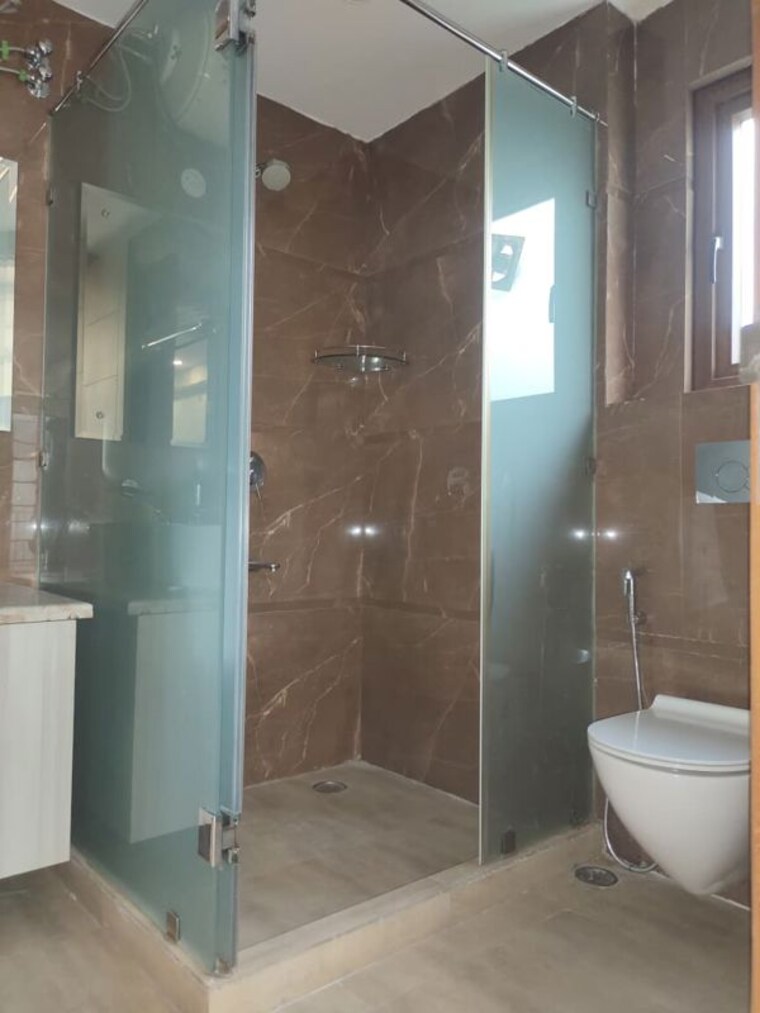 Bathroom, saket 3 Bedroom 2500 Sq.Ft. Builder Floor In Saket Delhi 10590531
