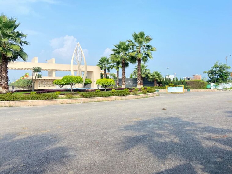 Exterior View, awas-vikas-flat 4 Bedroom 3260 Sq.Ft. Villa In Vrindavan Yojna Lucknow 10590541