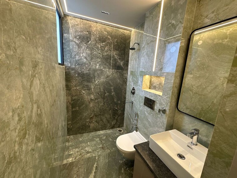 Bathroom, crd-golden-castle 3 Bedroom 1800 Sq.Ft. Apartment In Patiala Road Zirakpur 10590543