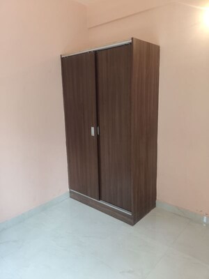 Room in 2 BHK Apartment at Sri Sai Nilayam HSR, Hsr Layout – for Rent