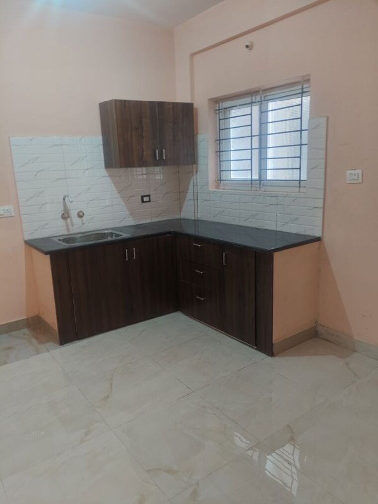 Kitchen, sri-sai-nilayam-hsr 2 Bedroom 900 Sq.Ft. Apartment In Hsr Layout Bangalore 10590552