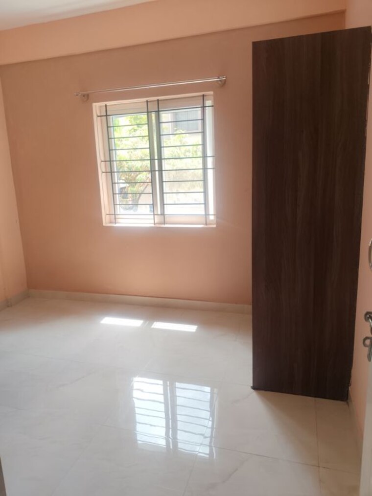 Room, sri-sai-nilayam-hsr 2 Bedroom 900 Sq.Ft. Apartment In Hsr Layout Bangalore 10590552