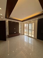 3.5 BHK + Servant Room,Extra Room,Store Room 250 Sq.Yd. Builder Floor in Sector 31