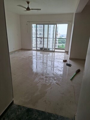 Room in 2 BHK Apartment at Ansal Celebrity Meadows, Sushant Golf City – for Rent