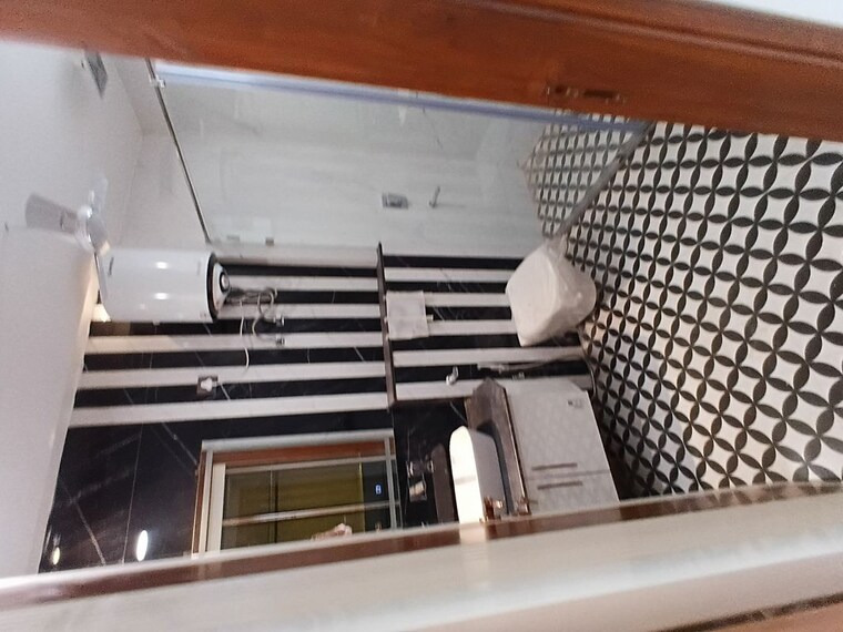 Washroom, sector 31 4 Bedroom 350 Sq.Yd. Builder Floor In Sector 31 Faridabad 10590560