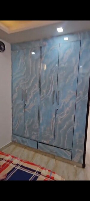 Furnished Amenities in 3 BHK Builder Floor at Vasundhara Sector 5 – for Sale