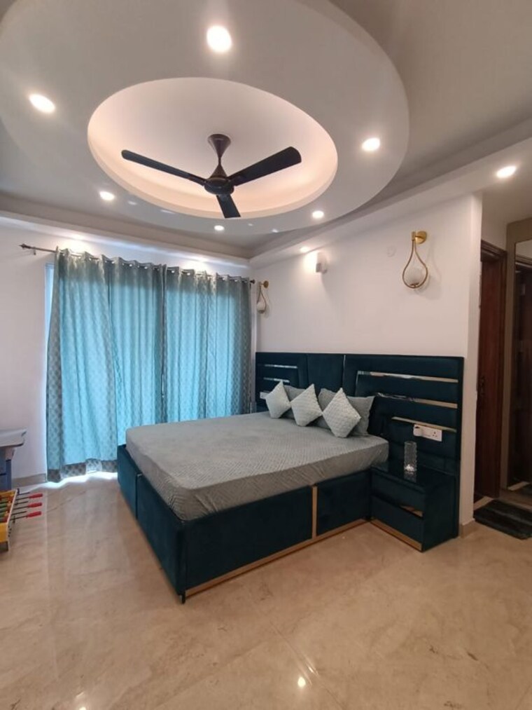 Bedroom, ansal-esencia-sovereign-floors 4 Bedroom 300 Sq.Yd. Builder Floor In Sector 67 Gurgaon 10590585