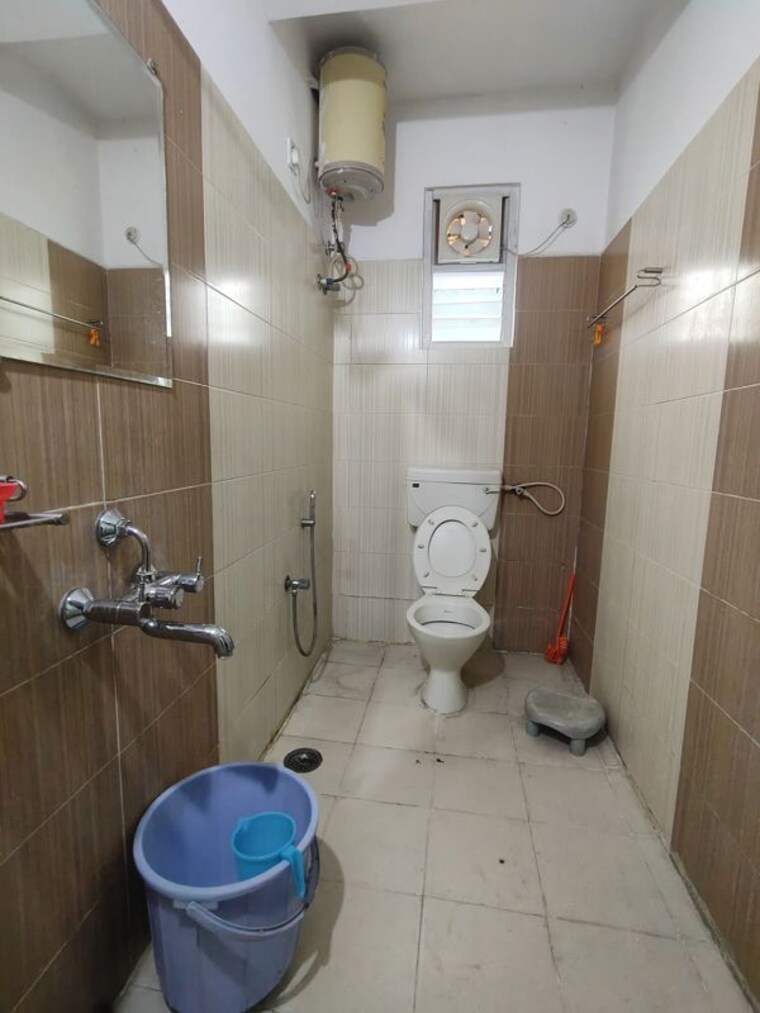 Bathroom, golden-tulip-kondapur 2 Bedroom 1150 Sq.Ft. Apartment In Kondapur Hyderabad 10590607