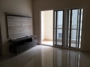 Room in 3 BHK Apartment at Shriram Luxor, Hennur Road – for Sale