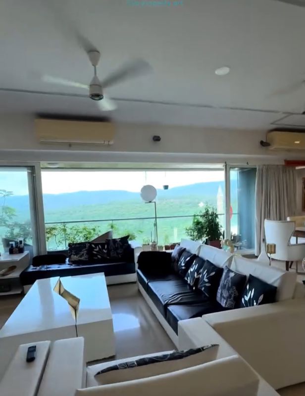 4 BHK + Servant Room,Study Room 2240 Sq.Ft. Apartment in Raheja Reflections