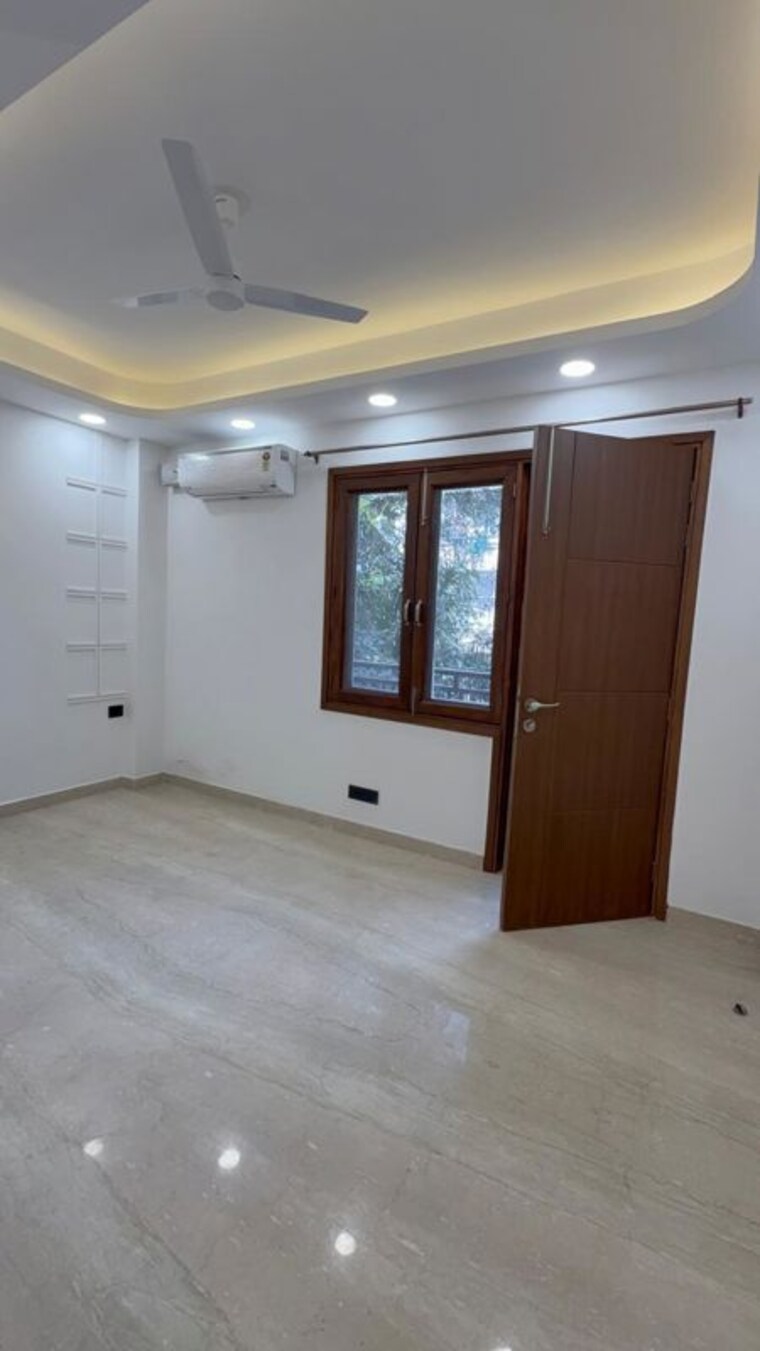 Room, kalkaji 2 Bedroom 900 Sq.Ft. Builder Floor In Kalkaji Delhi 10590620