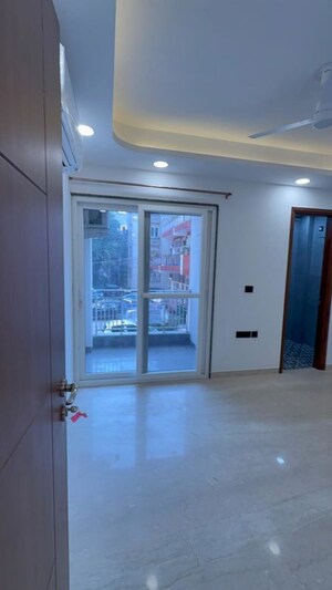 Room in 2 BHK Builder Floor at Kalkaji – for Rent