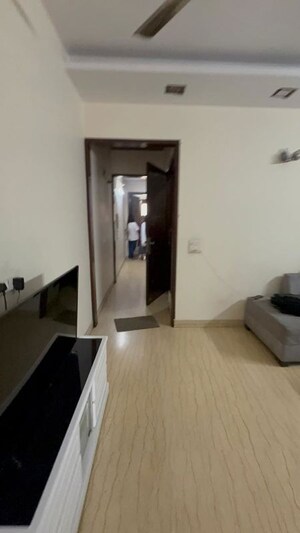Room in 2 BHK Builder Floor at Kalkaji – for Rent