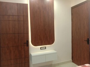 Furnished Amenities in 2 BHK Builder Floor at Dwarka Mor – for Sale