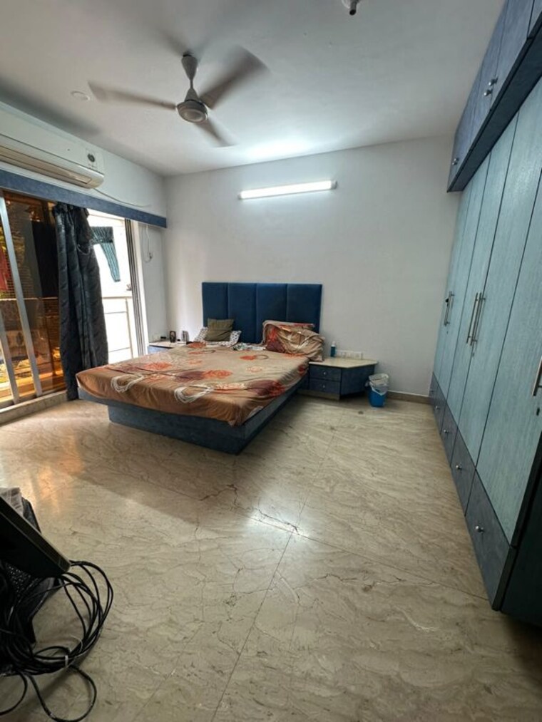 Living Room, vijay-golden-peak 3 Bedroom 1200 Sq.Ft. Apartment In Khar West Mumbai 10590663