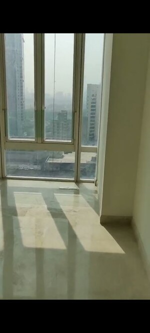 Bathroom in 3 BHK Apartment at Platinum Life, Andheri West – for Sale