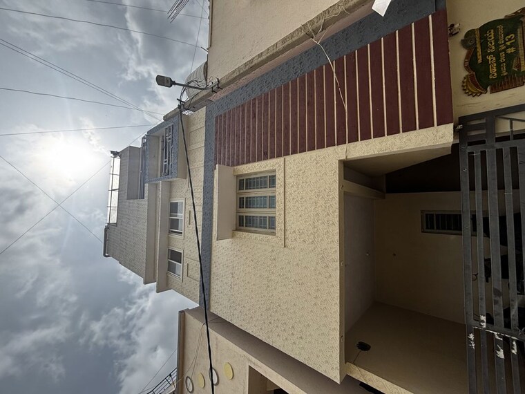 Exterior View, bhadrappa layout 3 Bedroom 600 Sq.Ft. Builder Floor In Bhadrappa Layout Bangalore 10590238