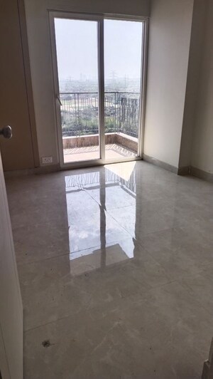 Room in 4 BHK Apartment at LR Bluemoon Homes, Raj Nagar Extension – for Sale