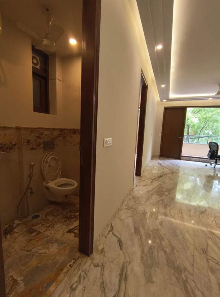 Room, panchsheel enclave 3 Bedroom 2500 Sq.Ft. Builder Floor In Panchsheel Enclave Delhi 10590679