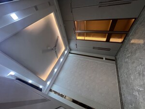 Bedroom in 4 BHK Builder Floor at Dwarka Mor – for Rent