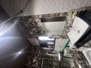 Attached Bathroom in 2.5 BHK Independent House at Dwarka Mor – for Rent