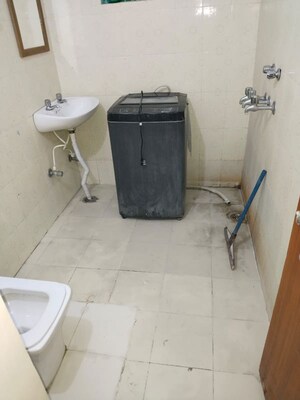 Bathroom in 2 BHK Apartment at Nehru Enclave, Gomti Nagar – for Rent