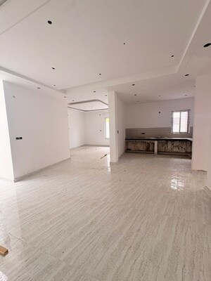 Room in 3 BHK Villa at Arsha Madhav Greens, Gomti Nagar – for Sale