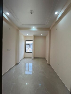 Building Lobby in 3 BHK Villa at Arsha Madhav Greens, Gomti Nagar – for Sale
