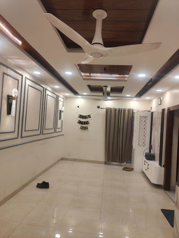3 BHK 150 Sq.Yd. Builder Floor in Puri Kohinoor