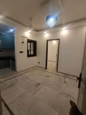 Building Lobby in 2.5 BHK Builder Floor at Govindpuri – for Sale