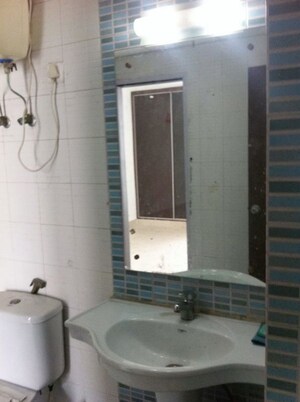 Bathroom in 2 BHK Apartment at Parsvnath Prestige, Sector 93a – for Rent