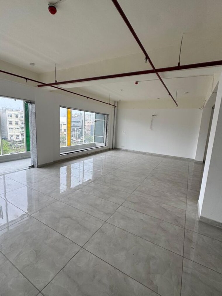 Room, sector 82 Commercial Office Space 3200 Sq.Ft. In Sector 82 Mohali 10590828