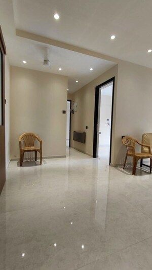 Room in 3 BHK Apartment at Hubtown The Premiere, Andheri West – for Rent