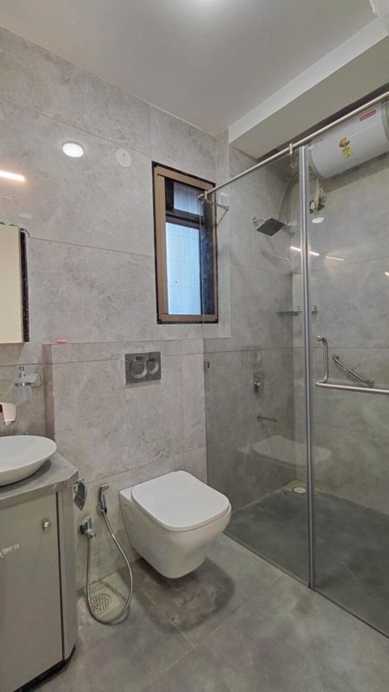 Bathroom, hubtown-the-premiere 3 Bedroom 1100 Sq.Ft. Apartment In Andheri West Mumbai 10590831